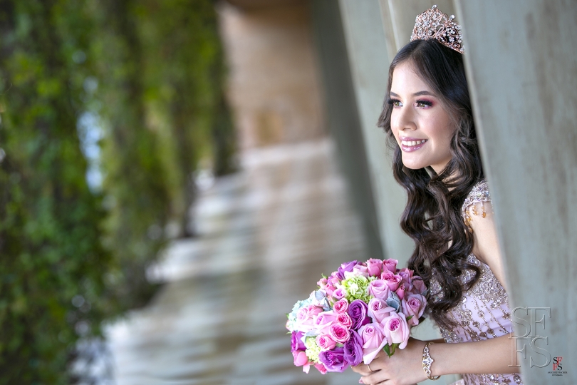 XV añera sesión en jardín San Cristóbal